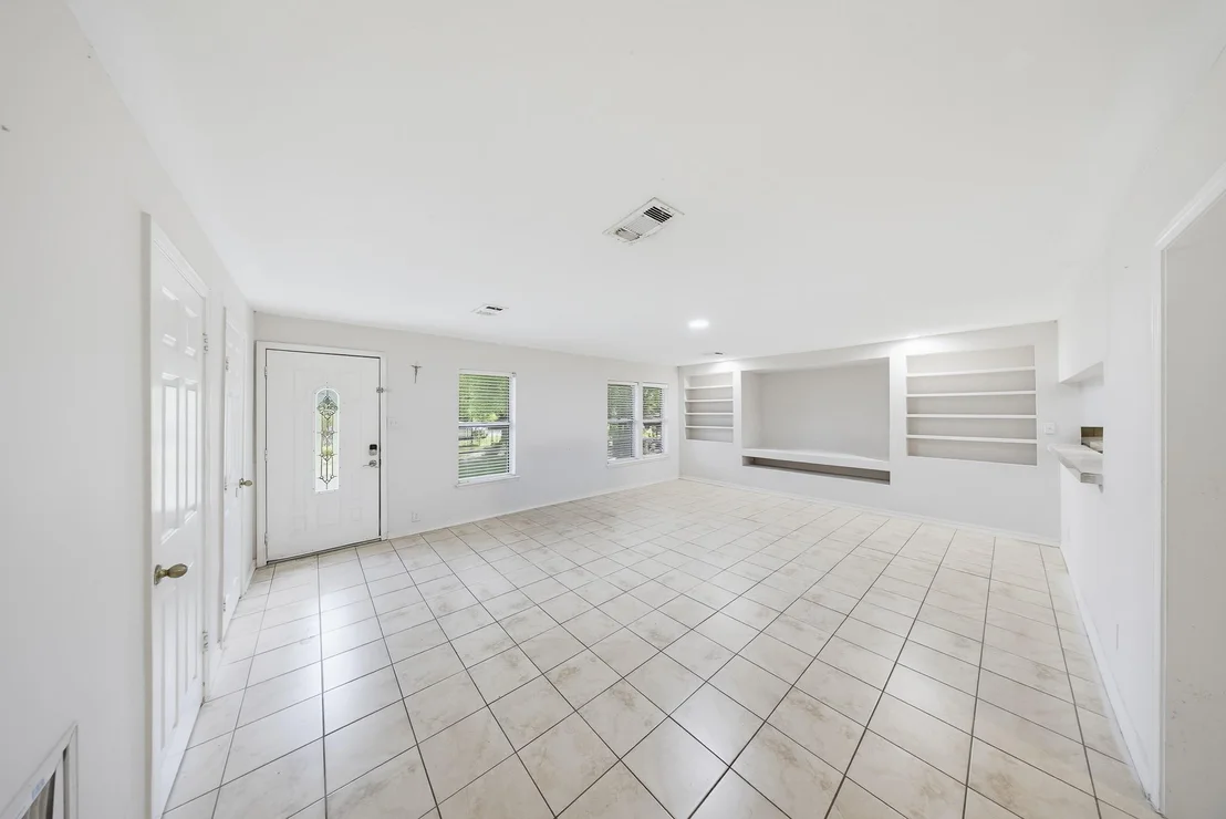 Photo of 1725 Strawn Road