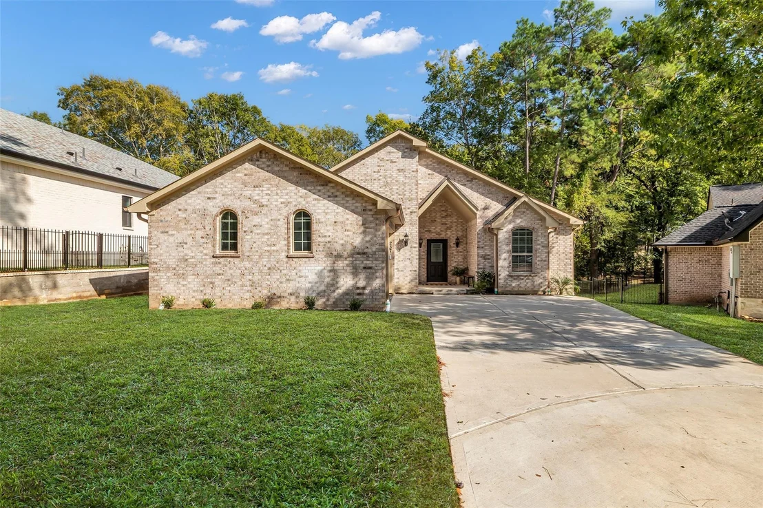 Photo of 237 Camden Hills Drive