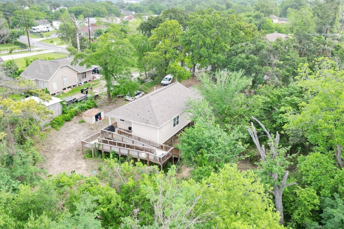 Photo of 301 Bayou Drive