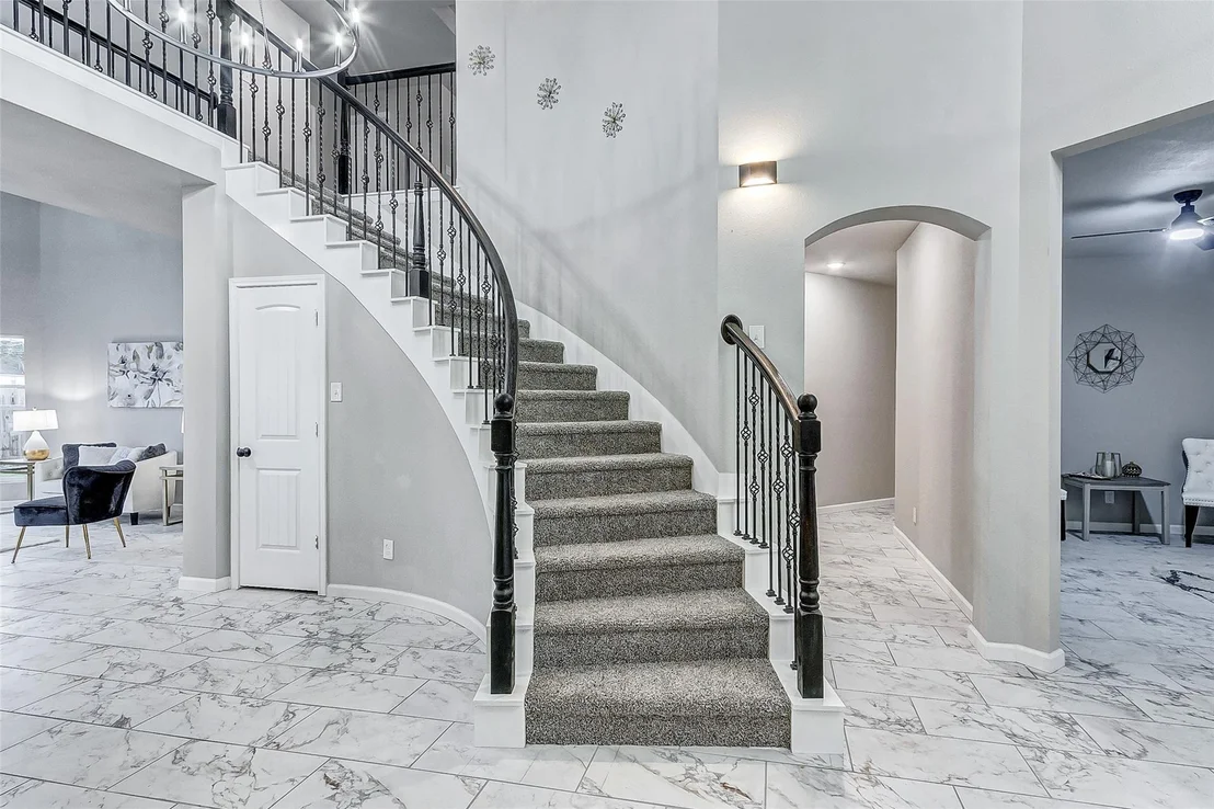 Photo of 1026 Riverchase Drive