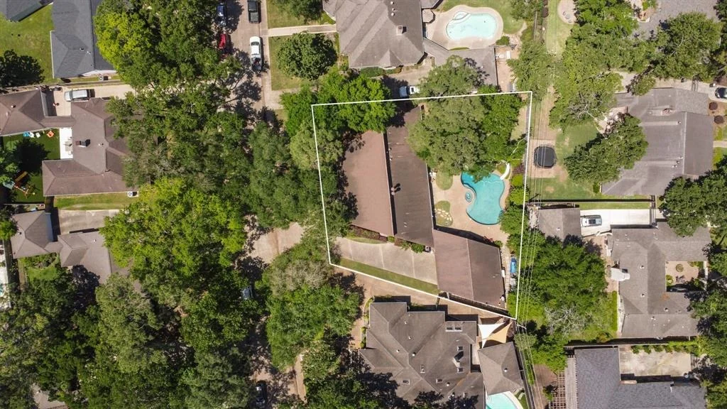 Photo of 10318 Pine Forest Road