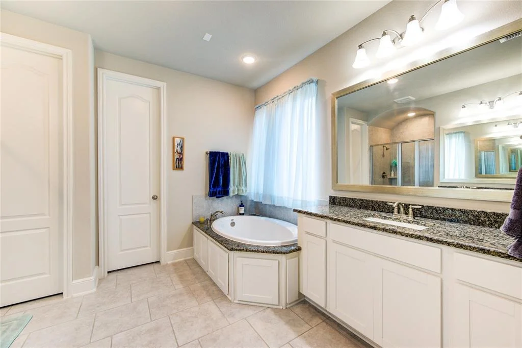 Photo of 4835 Legend Creek Drive