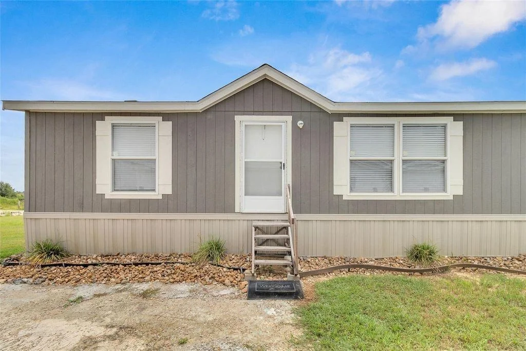 Photo of 752 Road 5820