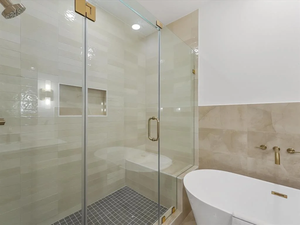 Photo of 5014 Golden Forest Drive