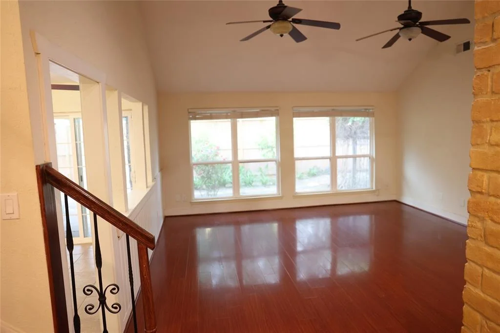 Photo of 1035 Wirt Road