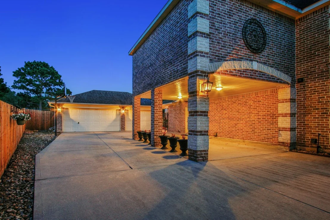 Photo of 17331 Fairgrove Park Drive