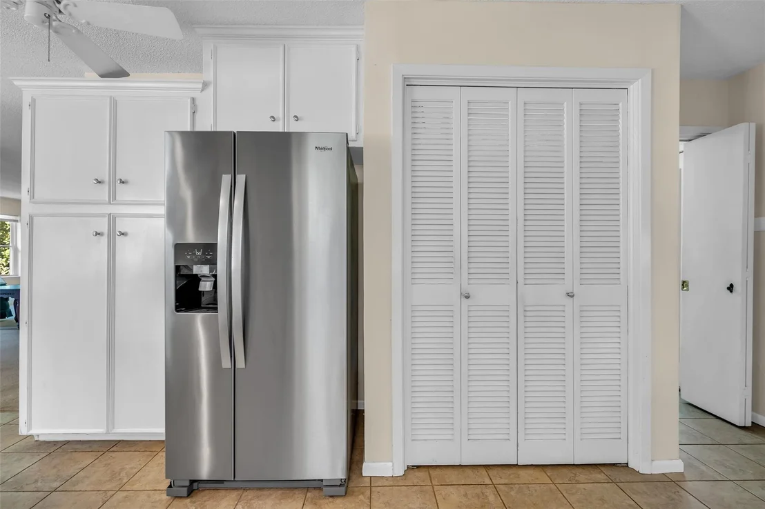 Photo of 16000 Malibu W