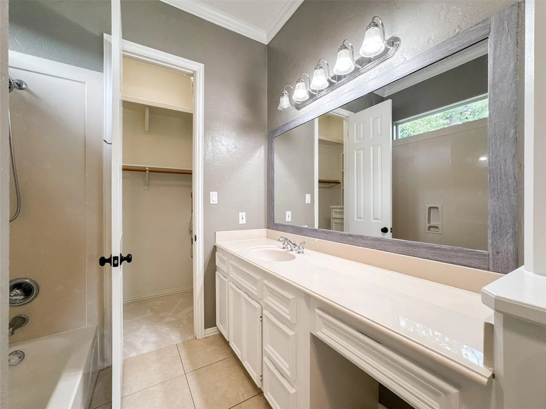 Photo of 1810 Woerner Road