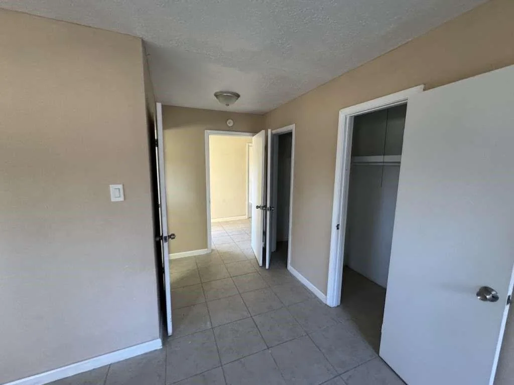 Photo of 1011 Oak Drive