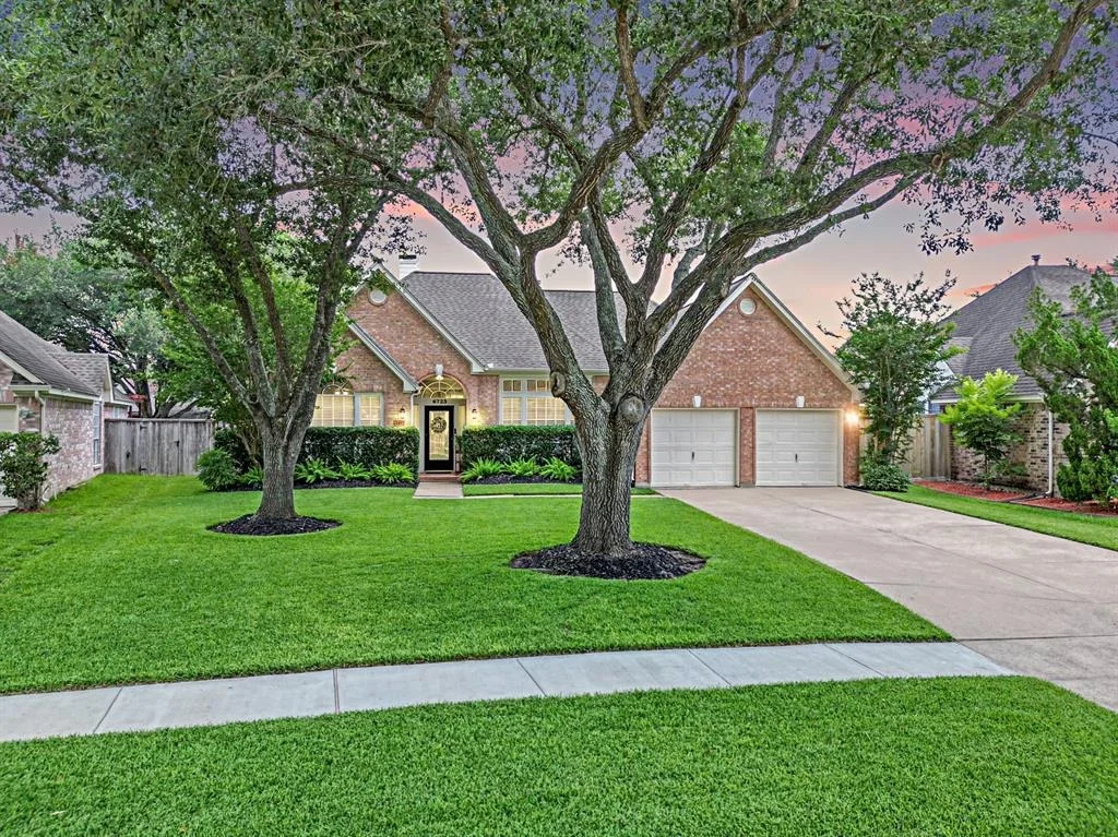 Photo of 6723 Springcrest Drive
