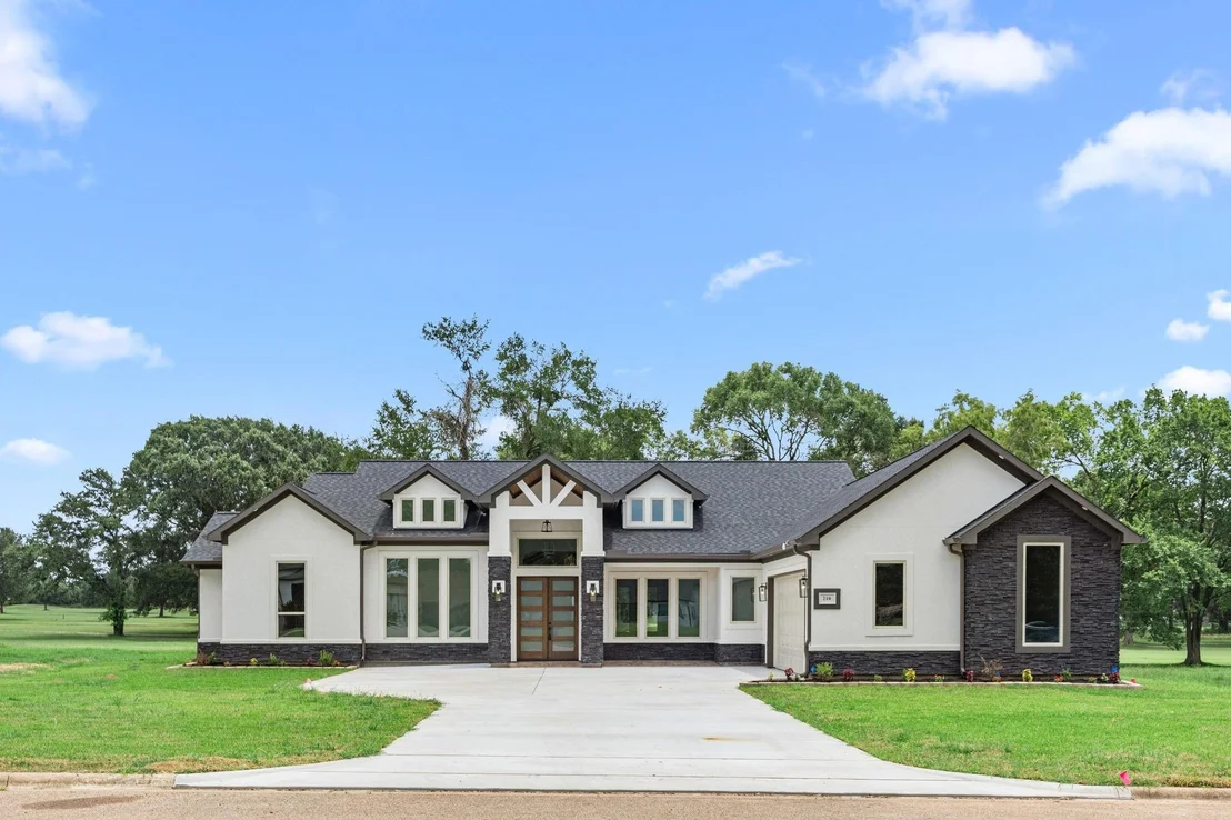 Photo of 210 Birdie Dr
