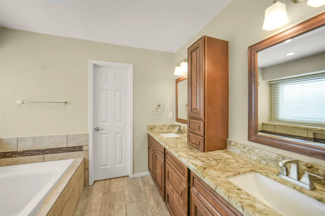 Photo of 18407 Arbormont Drive