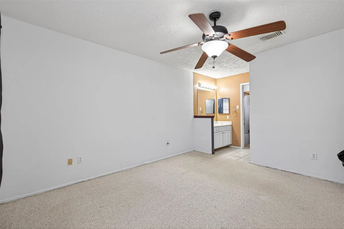 Photo of 4726 Whispering Rock Lane