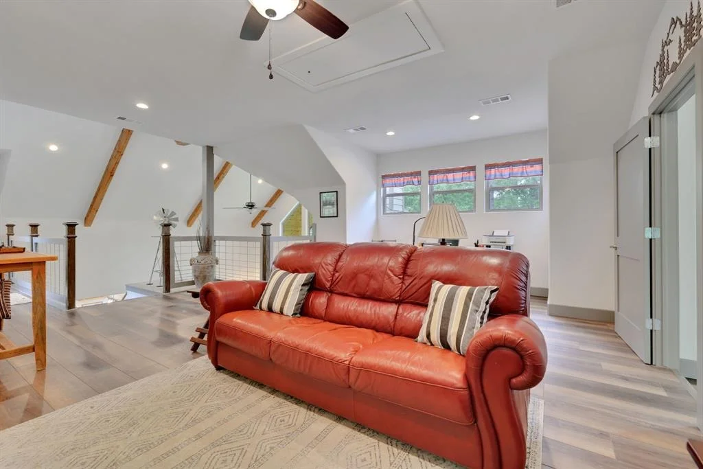 Photo of 4 Weeburn Way