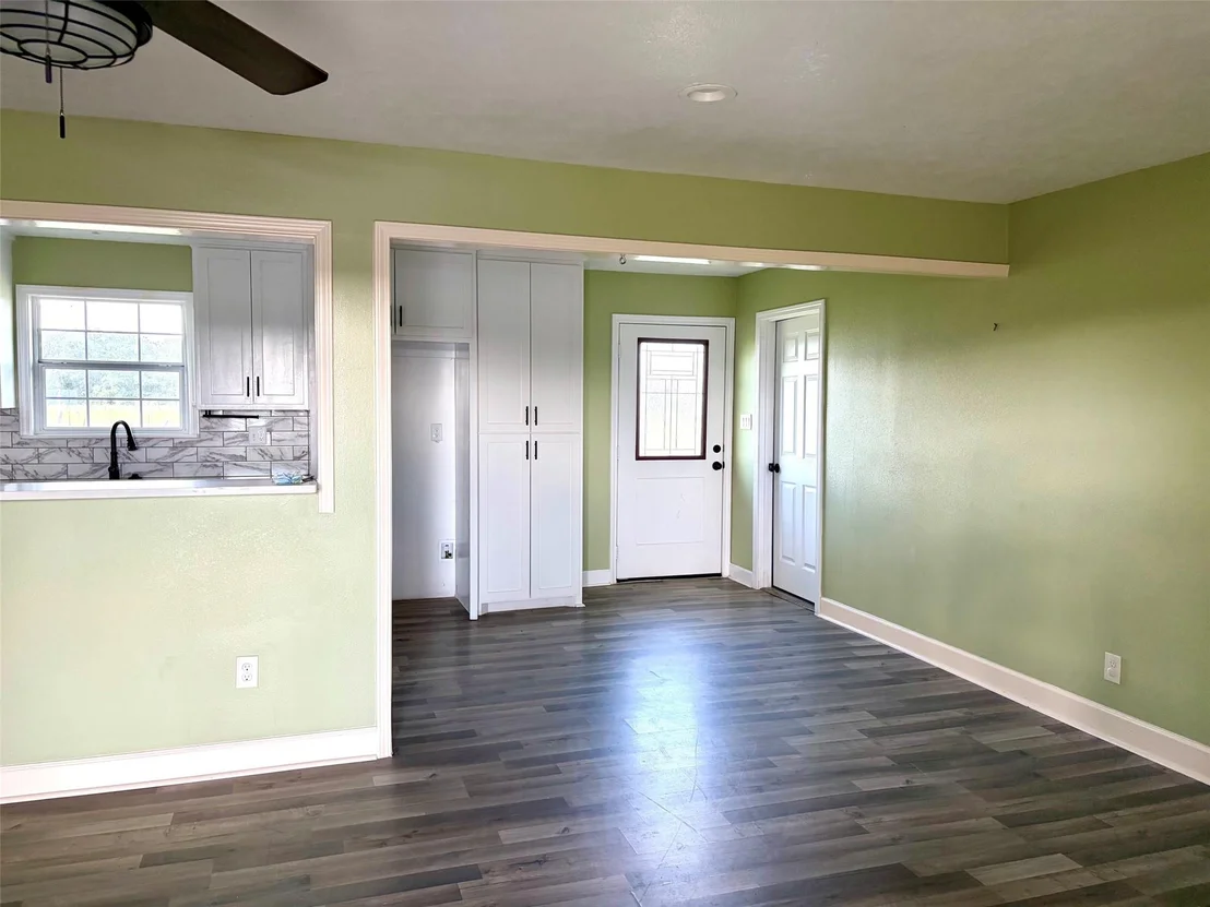 Photo of 2884 Brooks Drive