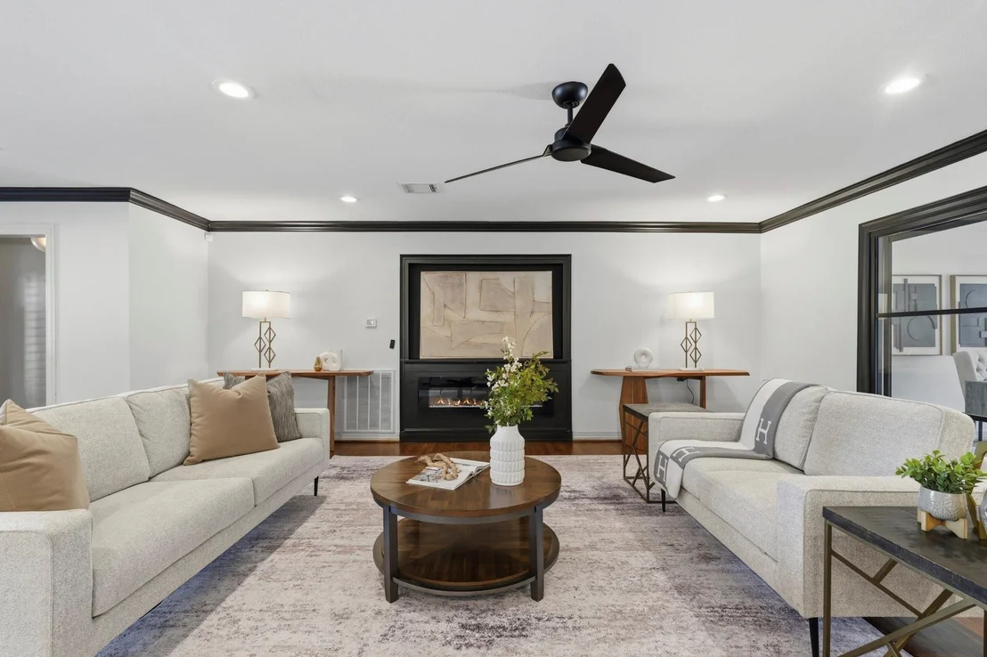 Photo of 2302 Chimney Rock Road