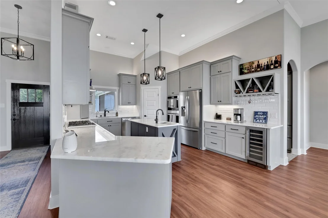 Photo of 230 Legacy Boulevard