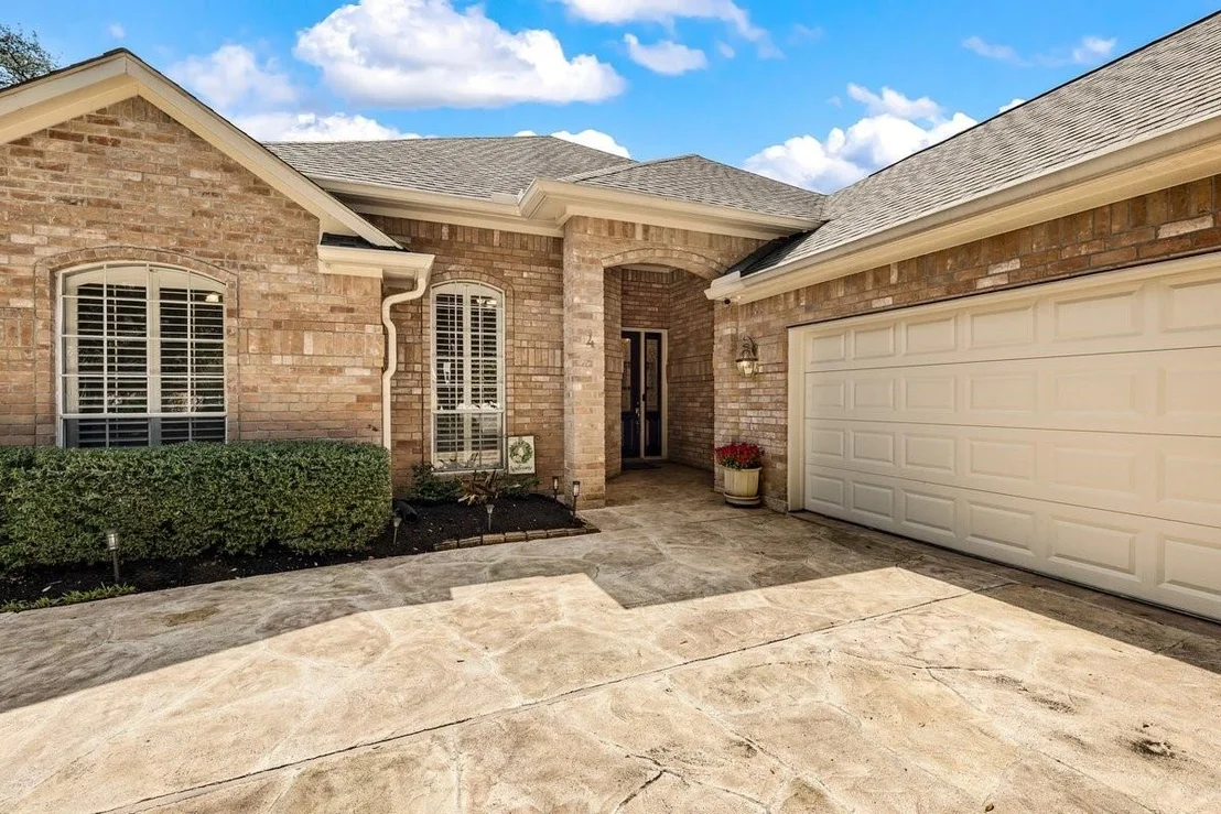 Photo of 4 Crestwood Circle