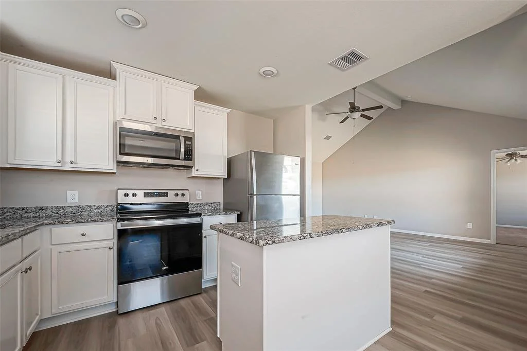 Photo of 25357 Cypress Bend Drive