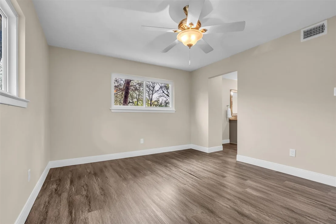 Photo of 1810 N Red Cedar Circle