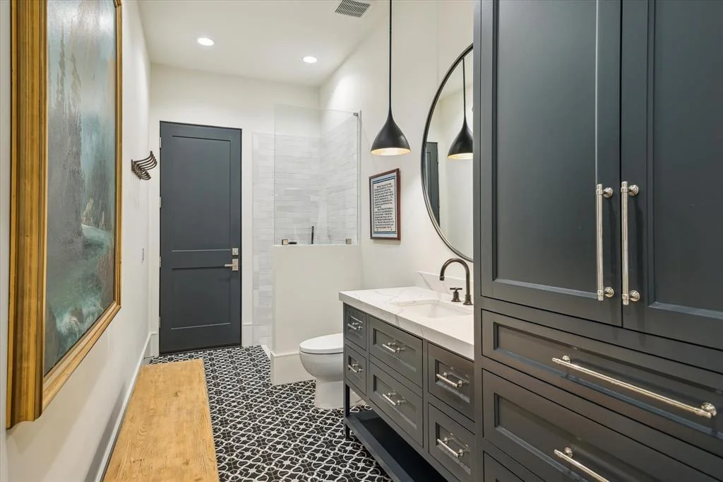 Photo of 415 Coachman Lane