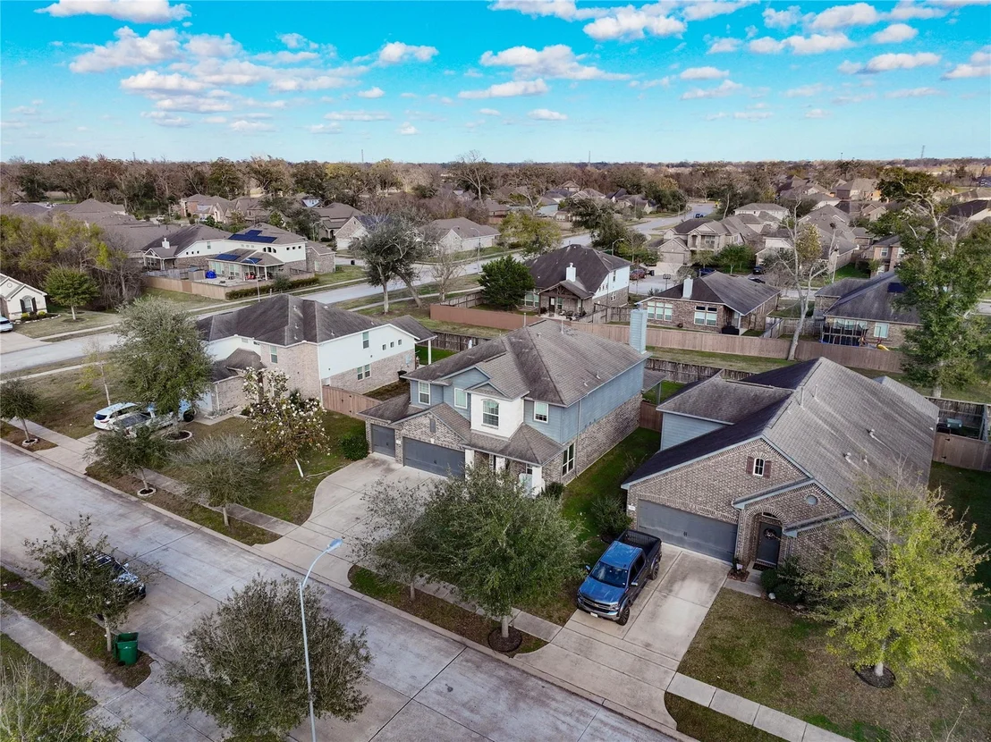 Photo of 107 Forest Bend Court