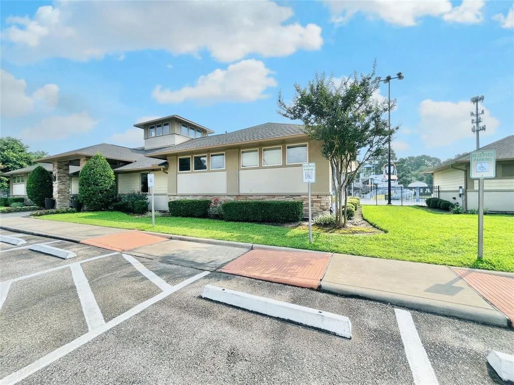 Photo of 7603 Theisswood Road