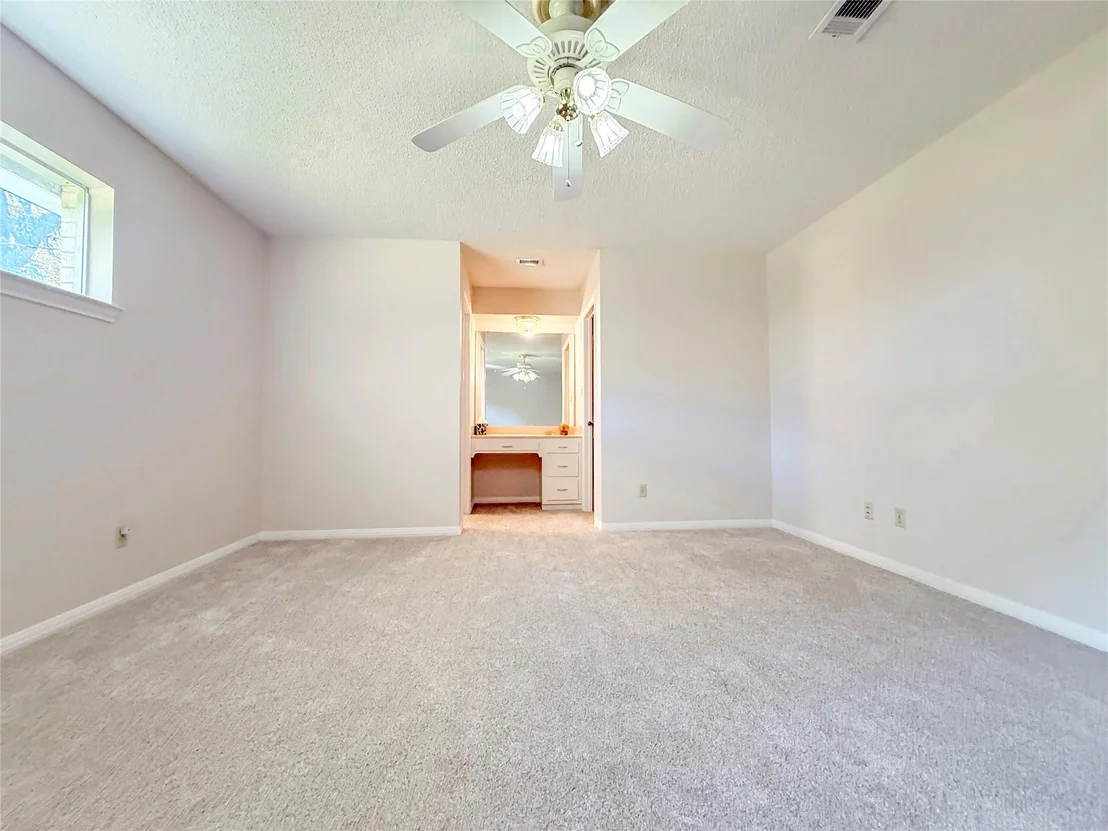 Photo of 104 Iris Street