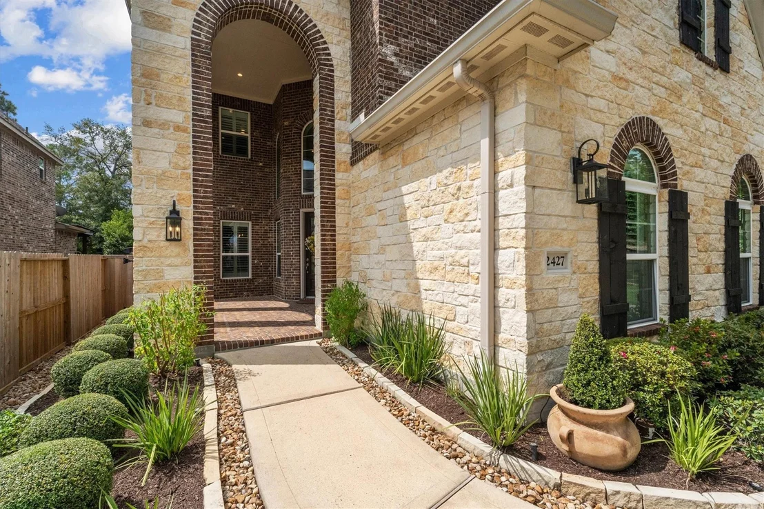 Photo of 2427 Anderson Point Lane