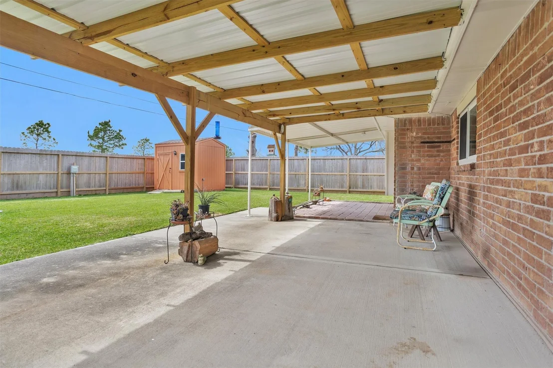 Photo of 8422 Oakhaven Road