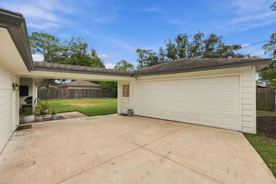 Photo of 11307 Valley Spring Drive