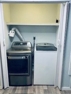 Photo of 2501 Gulf Freeway Unit 5 A