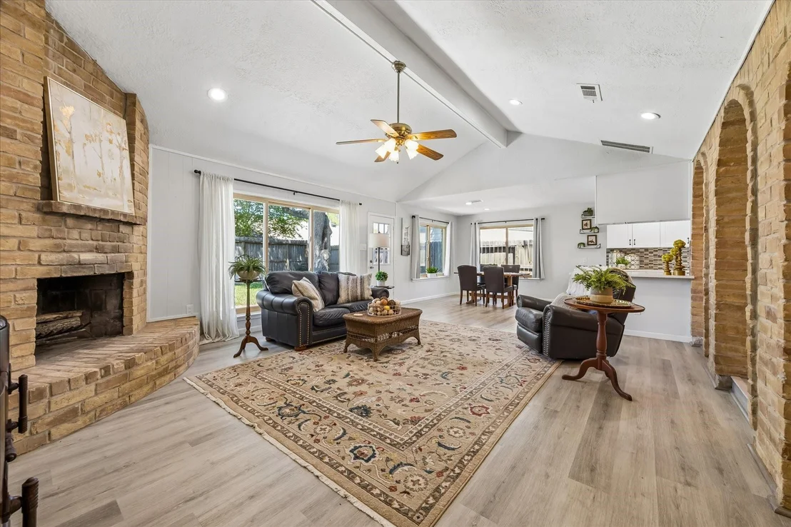 Photo of 16427 Clearcrest Drive