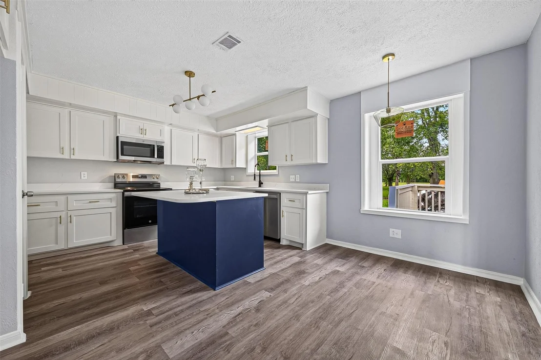 Photo of 4004 Gatewood Road