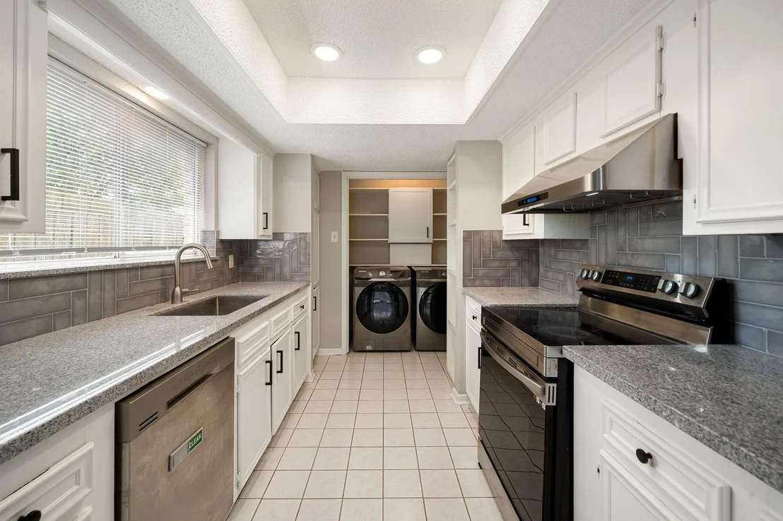 Photo of 6822 Stonewater