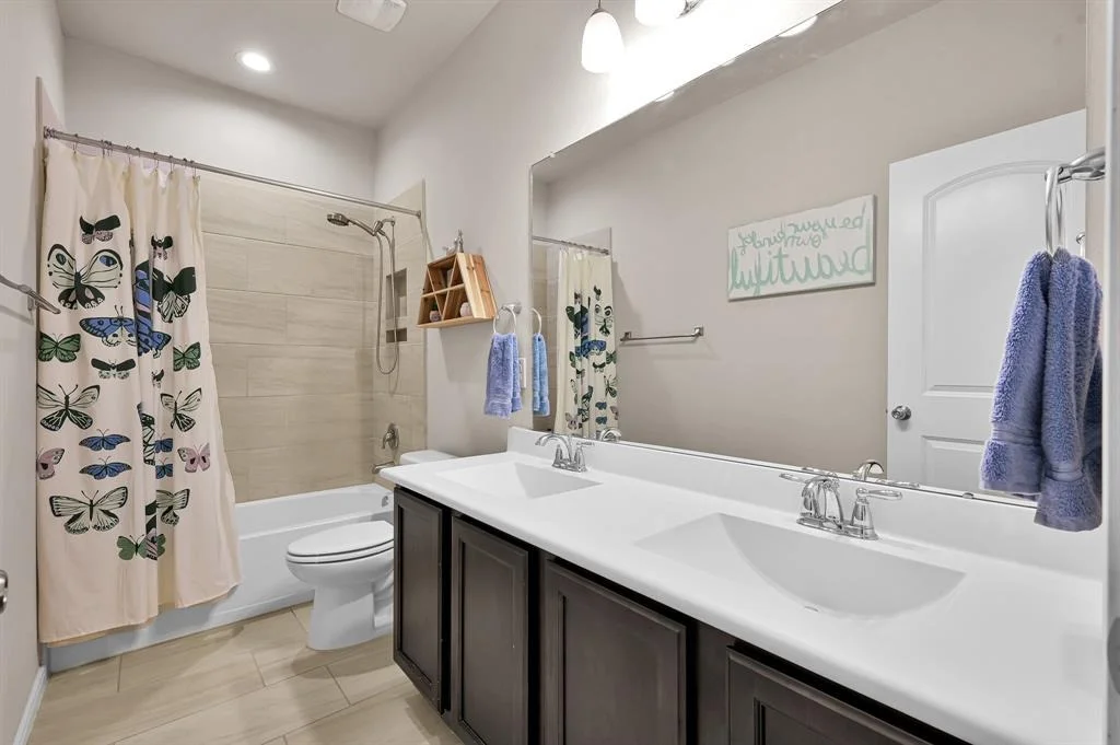 Photo of 9175 White Tail Drive