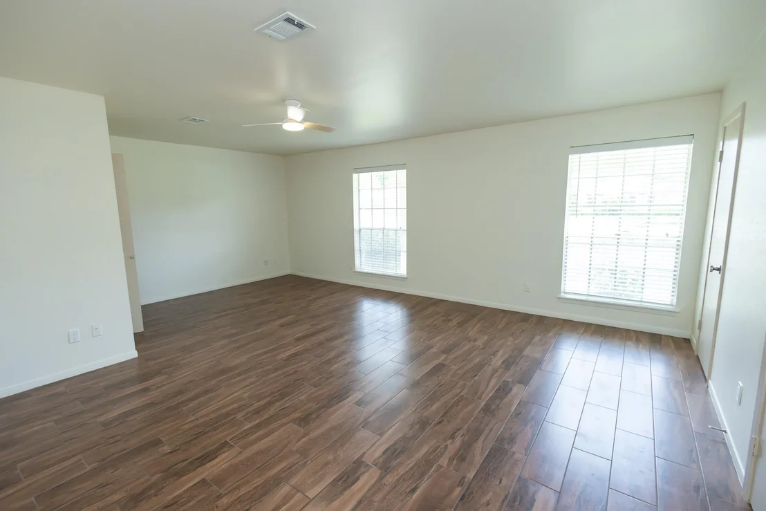 Photo of 9011 Grape Street