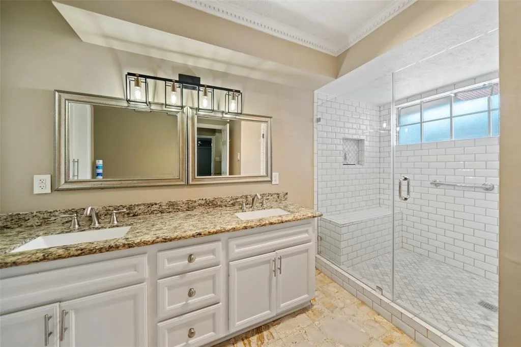 Photo of 19011 Oakway Drive