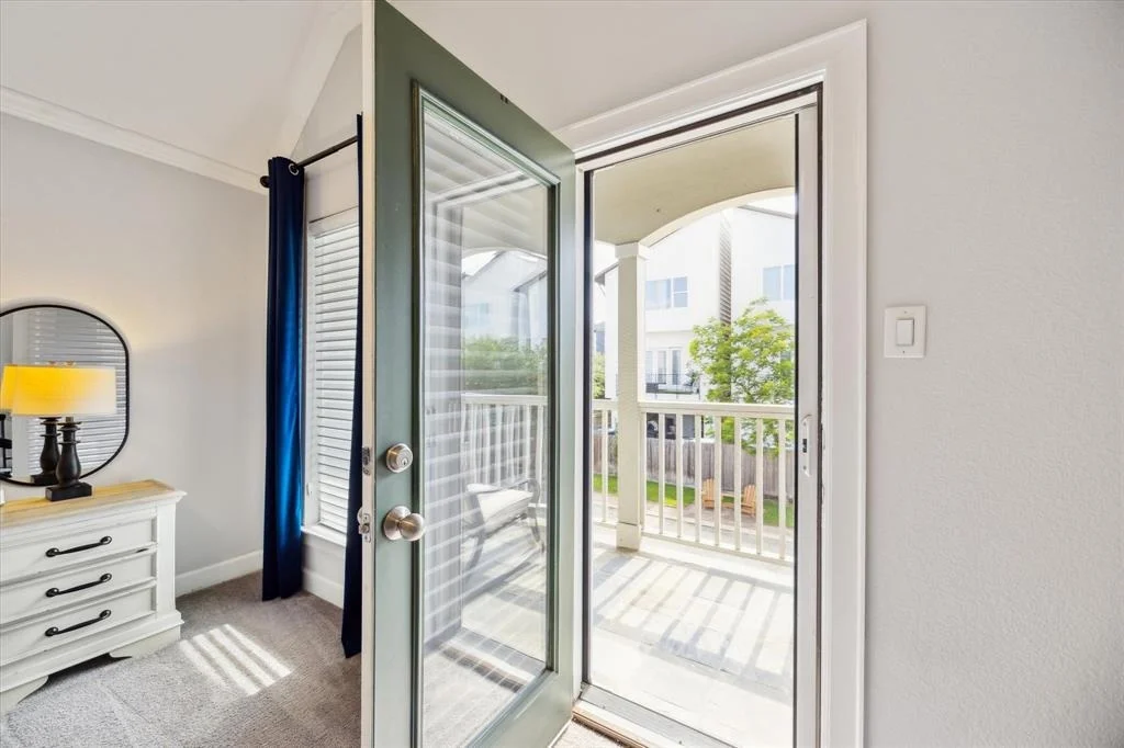 Photo of 3715 Oakroc Grove