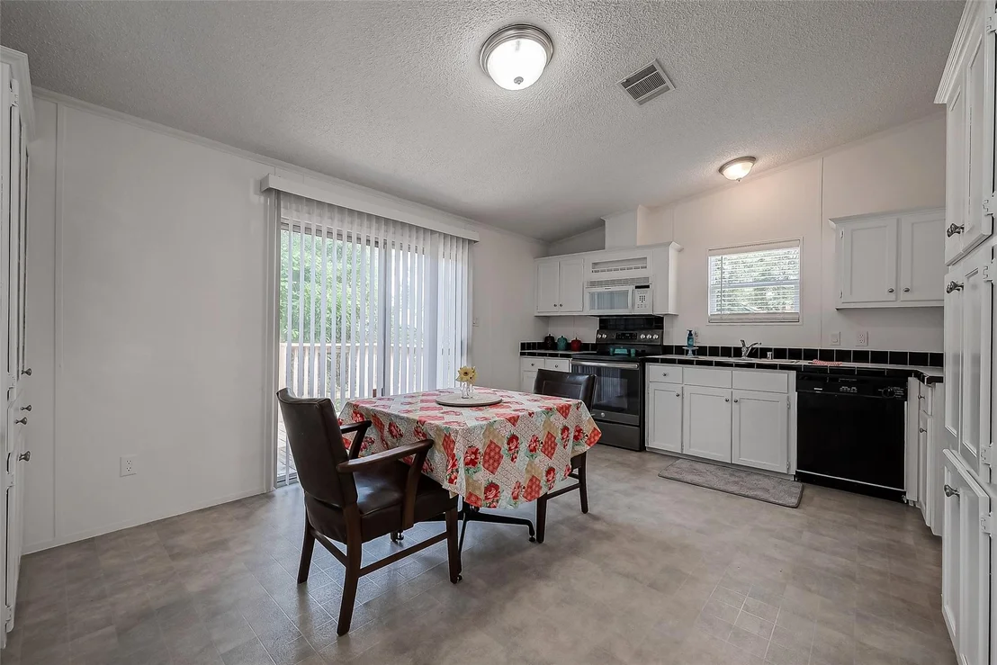 Photo of 16861 W Lynbrook
