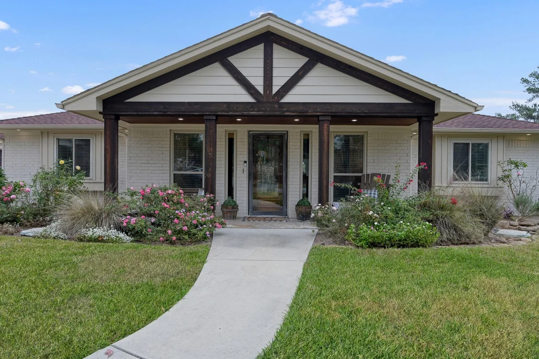 Photo of 8 Cambridge Circle
