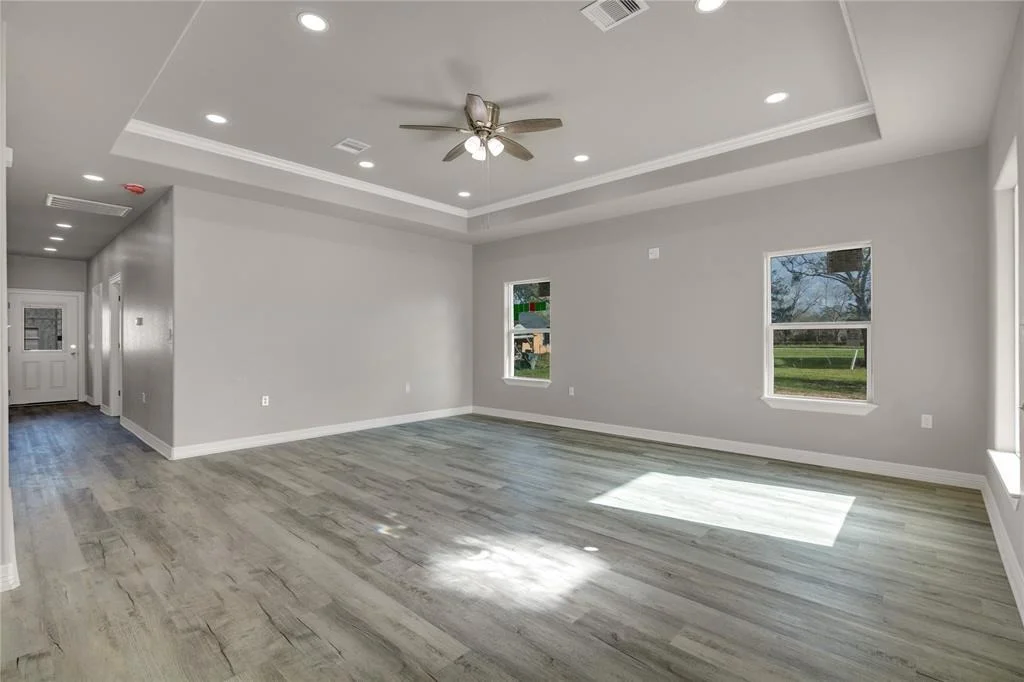 Photo of 409 E Travis