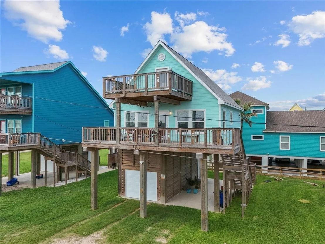 Photo of 130 Beachcomber Avenue