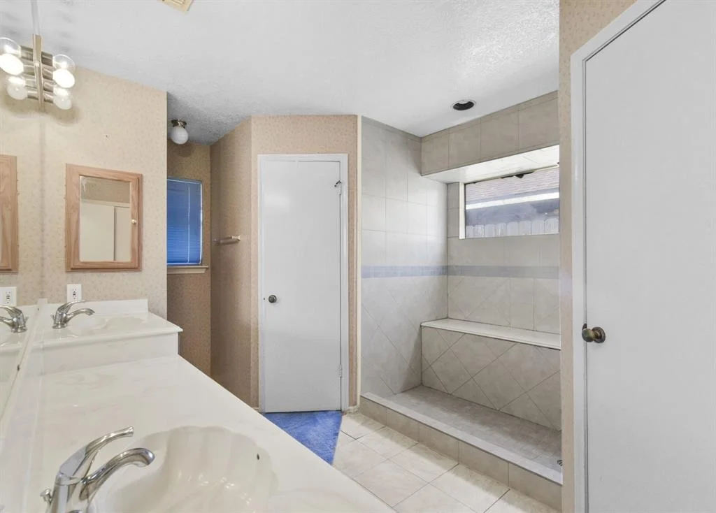 Photo of 3816 Redbud Drive