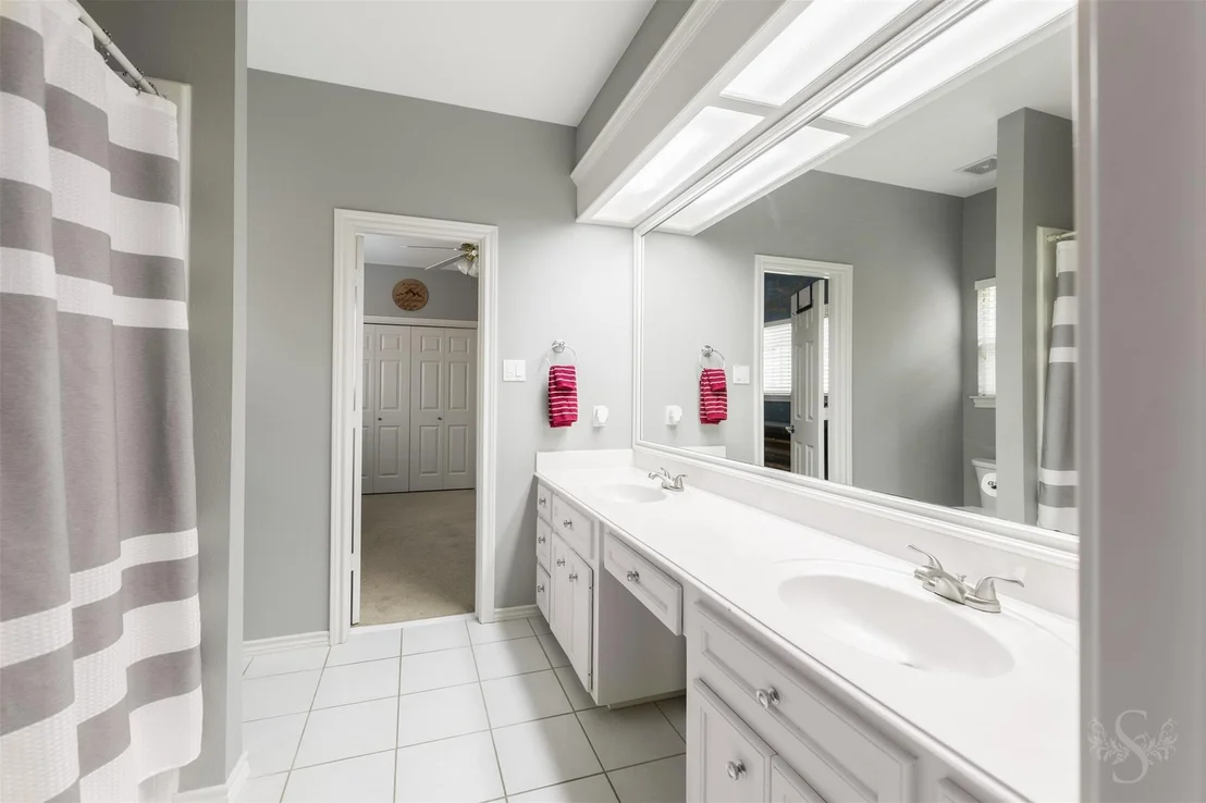 Photo of 1107 Flagmore Drive