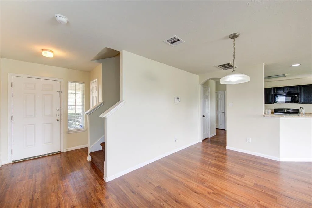 Photo of 863 Sun Prairie Drive
