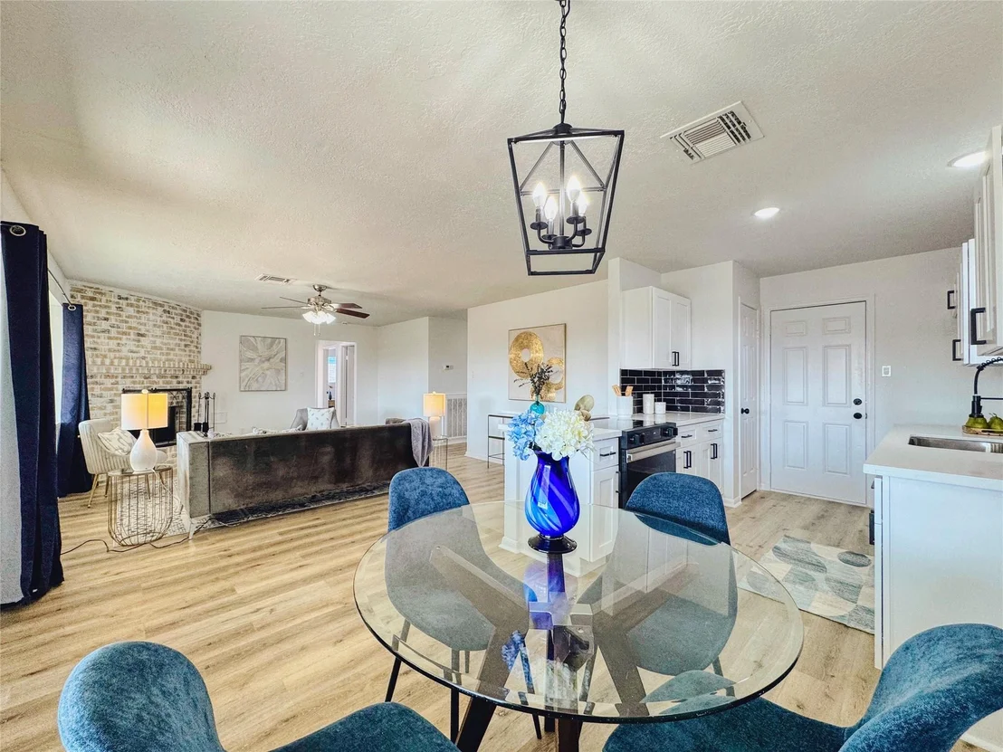 Photo of 3739 Moonlite Drive