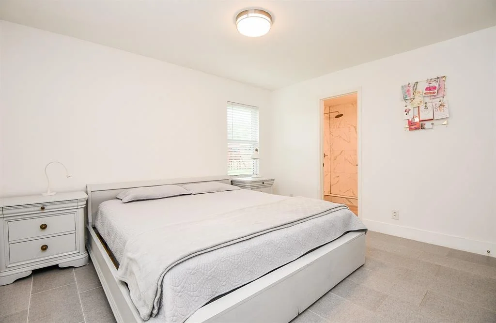 Photo of 9427 Springmont Drive