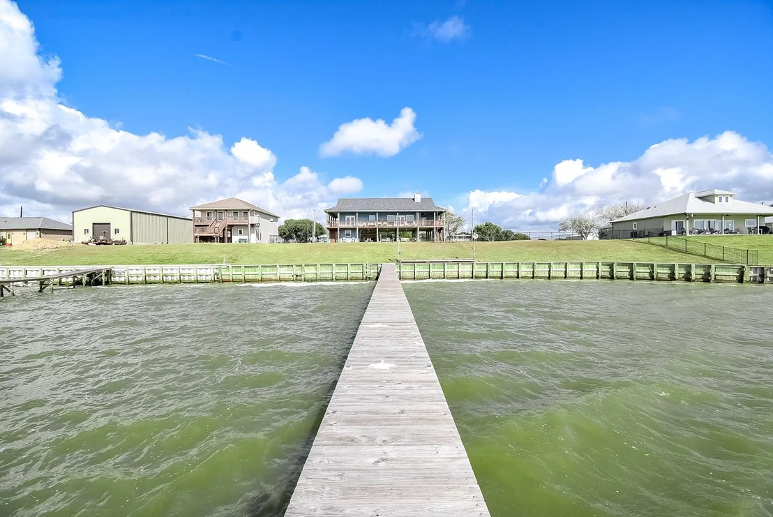 Photo of 1504 W Bayshore Drive