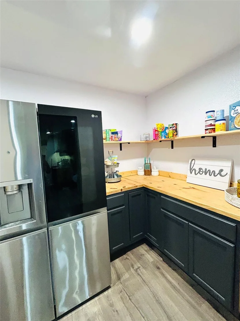 Photo of 7771 County Road 400